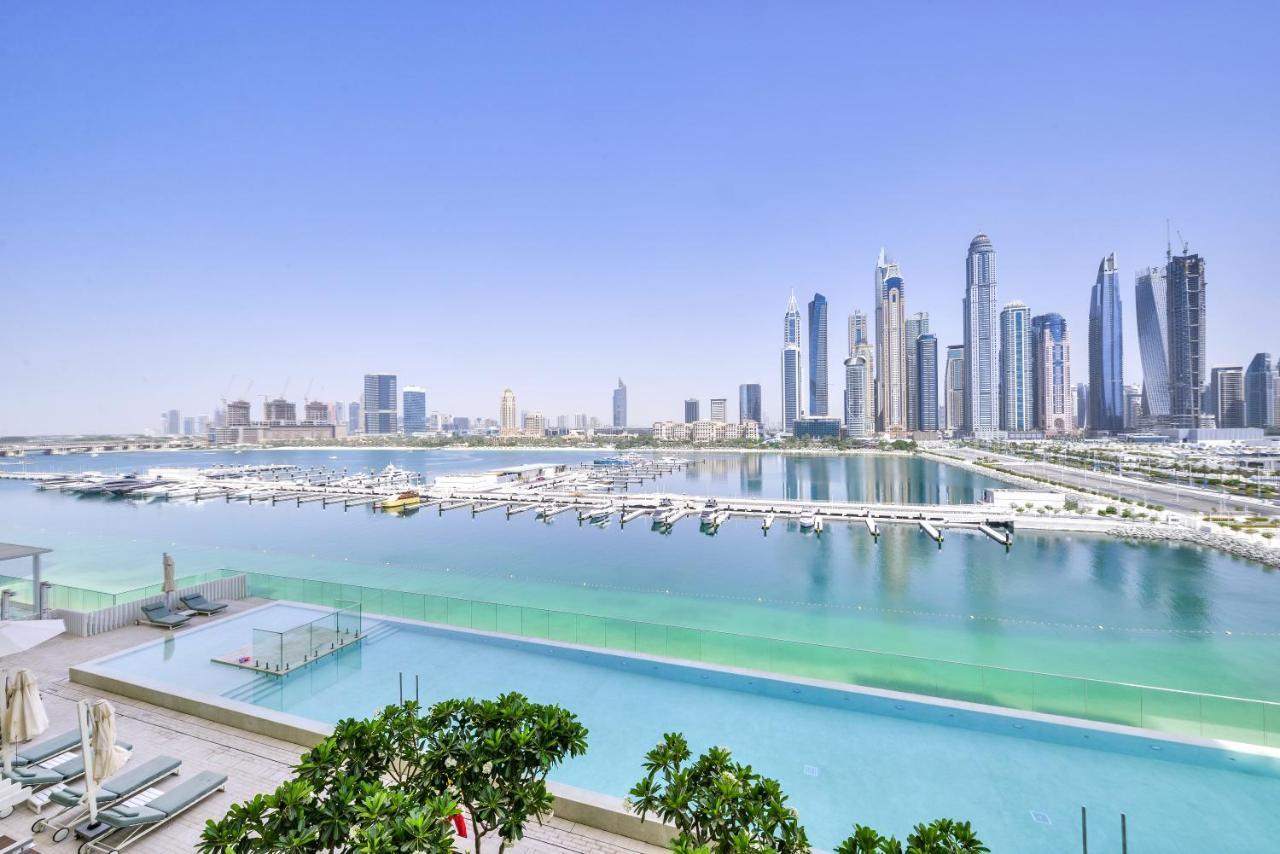 Ultra Luxury Emaar Beachfront - Private Beach And Pool Dubai Bagian luar foto