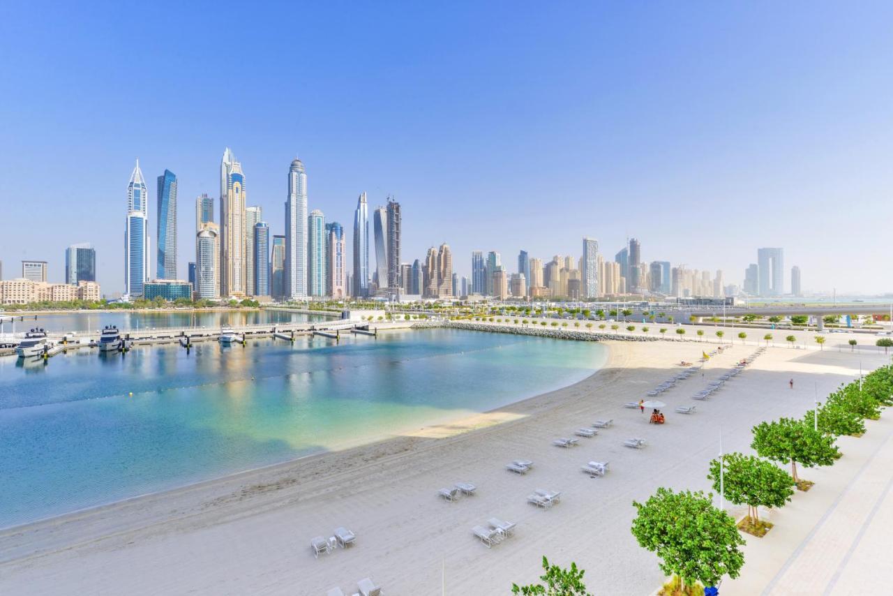 Ultra Luxury Emaar Beachfront - Private Beach And Pool Dubai Bagian luar foto