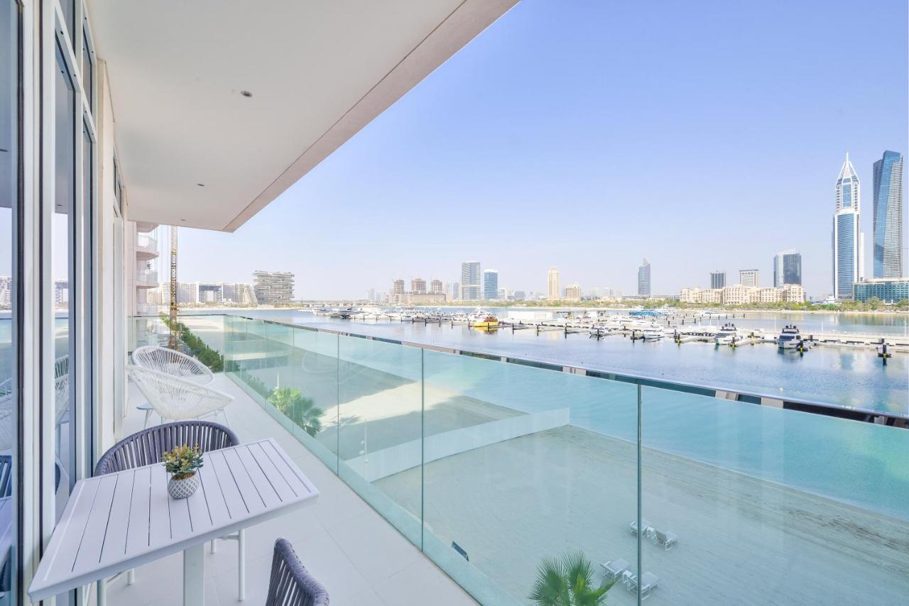 Ultra Luxury Emaar Beachfront - Private Beach And Pool Dubai Bagian luar foto