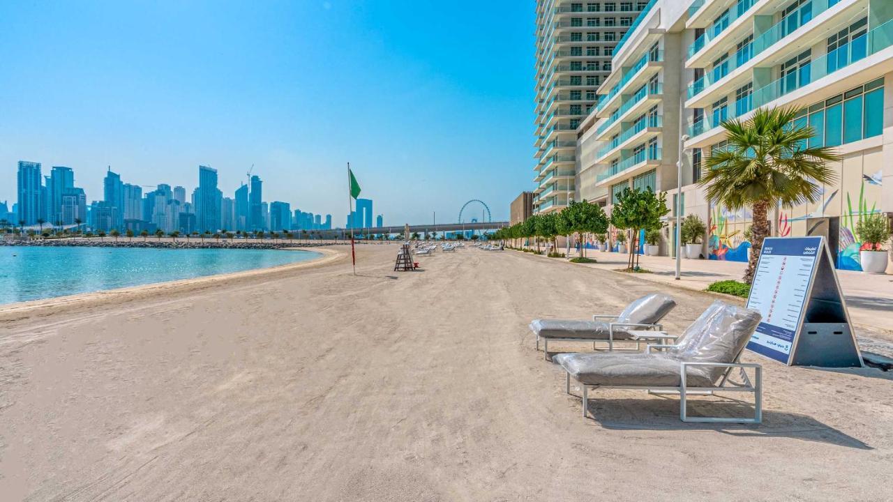 Ultra Luxury Emaar Beachfront - Private Beach And Pool Dubai Bagian luar foto