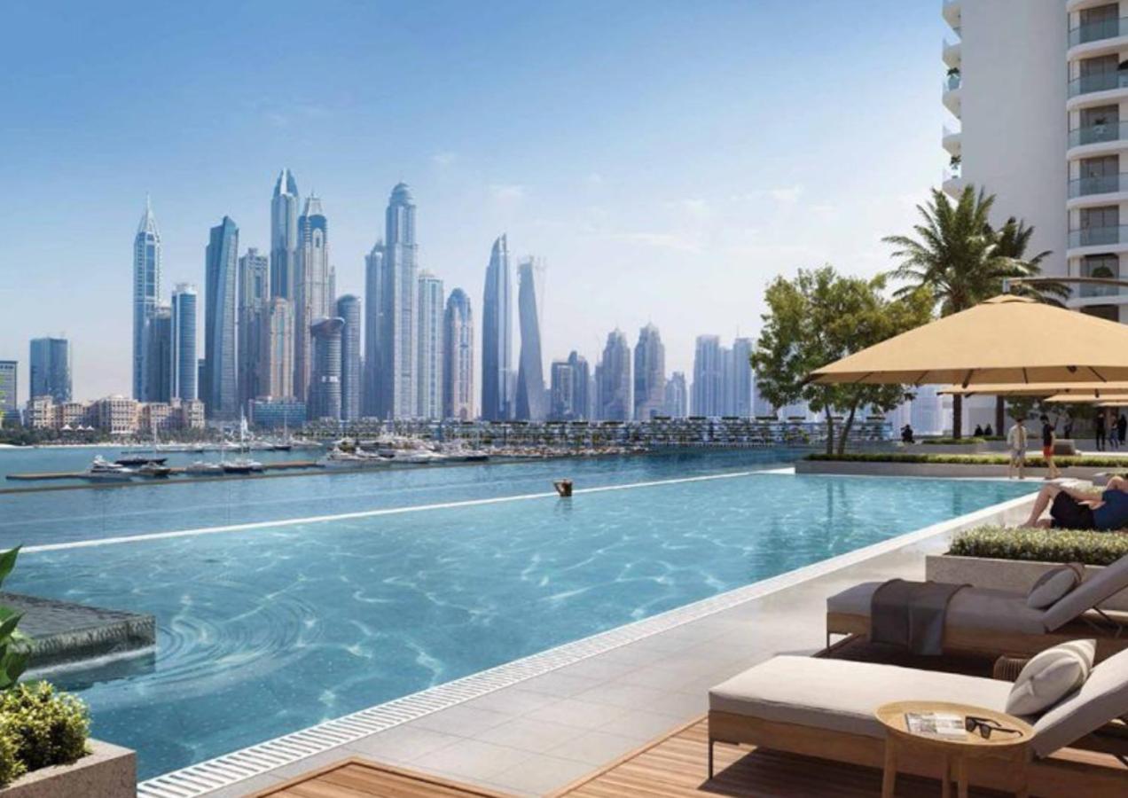 Ultra Luxury Emaar Beachfront - Private Beach And Pool Dubai Bagian luar foto