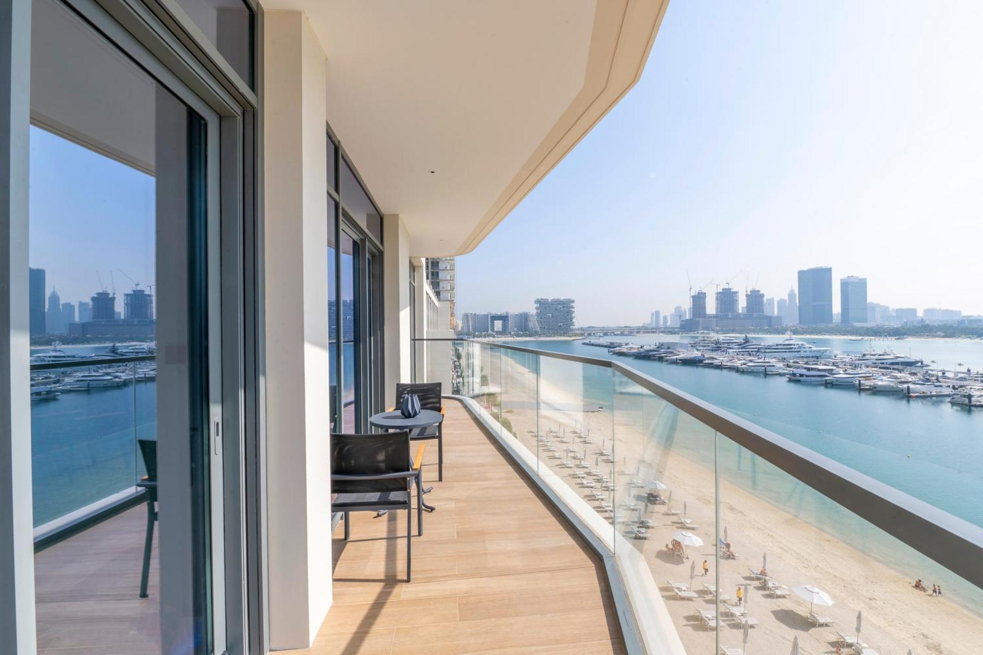 Ultra Luxury Emaar Beachfront - Private Beach And Pool Dubai Bagian luar foto