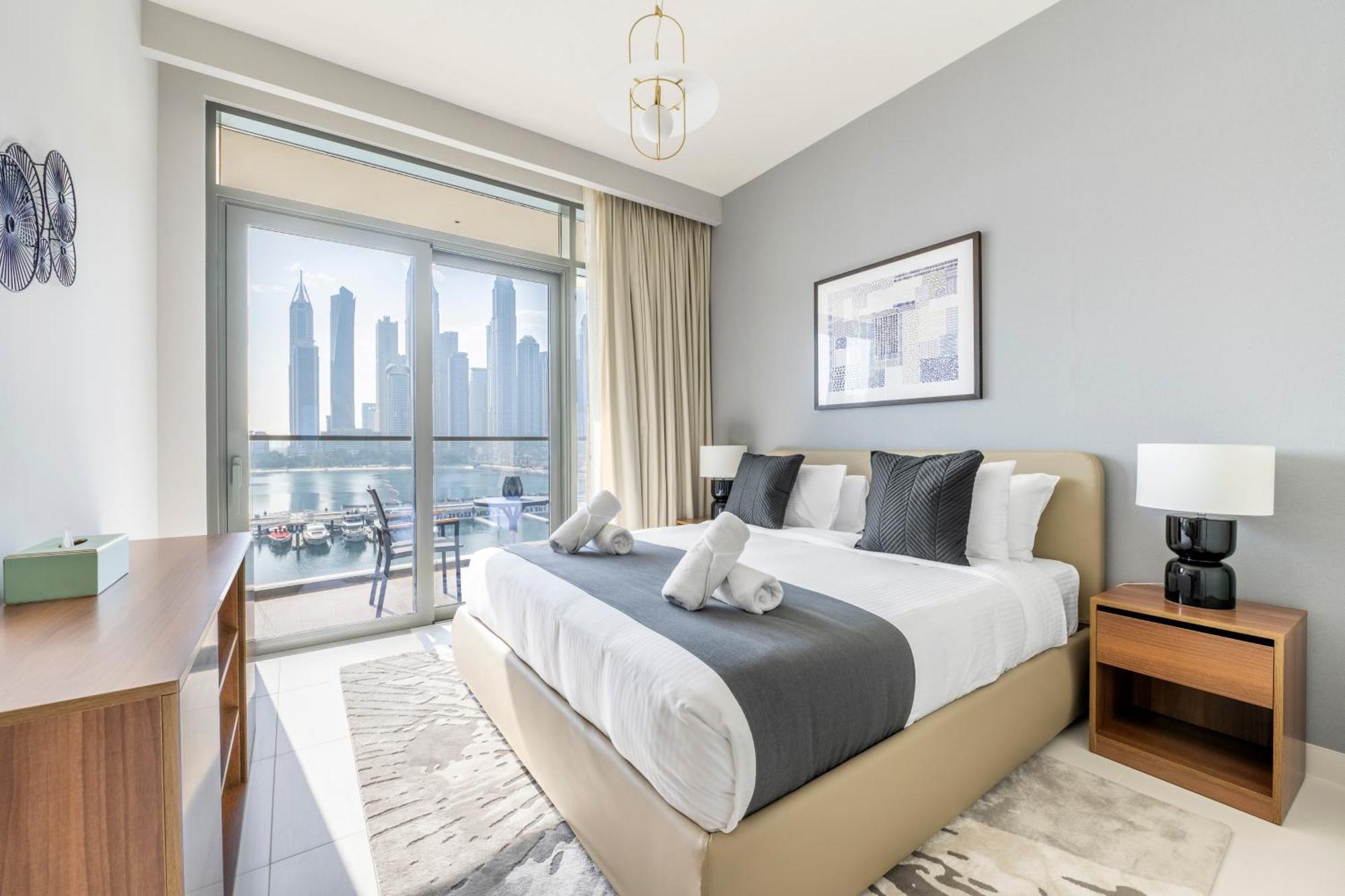 Ultra Luxury Emaar Beachfront - Private Beach And Pool Dubai Bagian luar foto