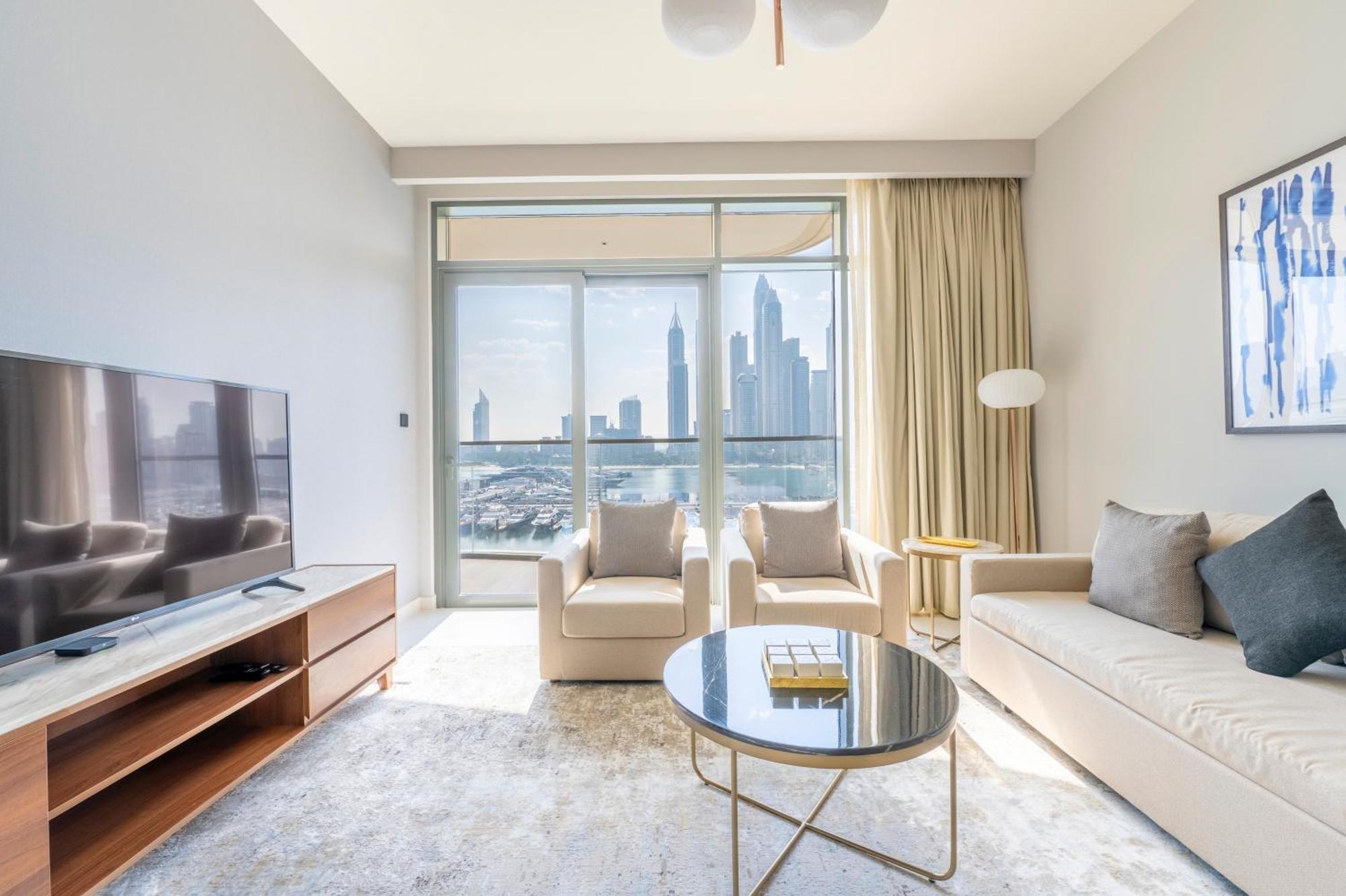 Ultra Luxury Emaar Beachfront - Private Beach And Pool Dubai Bagian luar foto