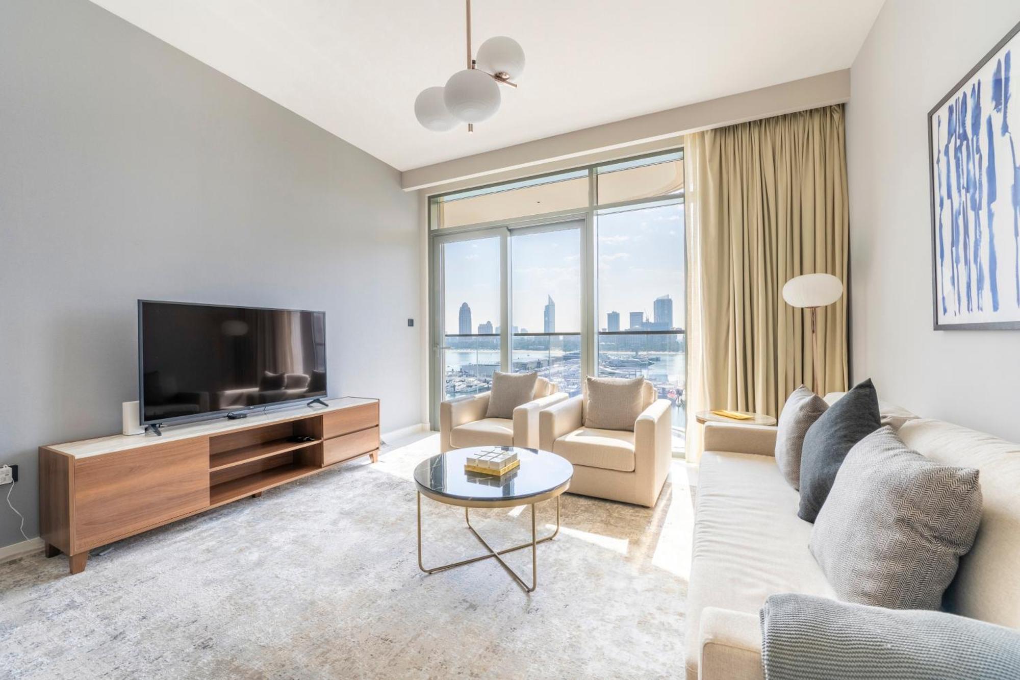 Ultra Luxury Emaar Beachfront - Private Beach And Pool Dubai Bagian luar foto