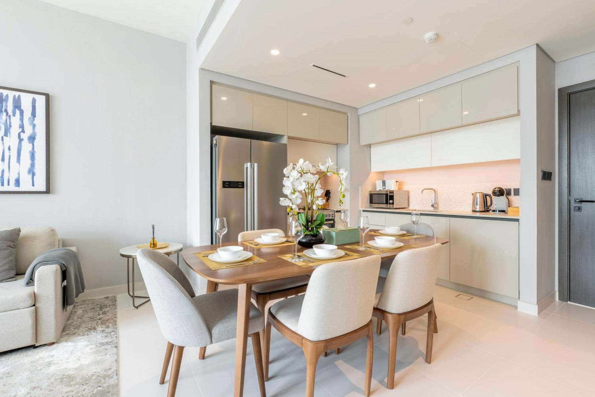 Ultra Luxury Emaar Beachfront - Private Beach And Pool Dubai Bagian luar foto